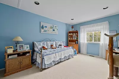 193 Gothic Circle, Manorville, NY 11949 - Photo 16