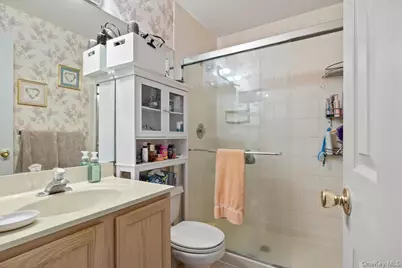 193 Gothic Circle, Manorville, NY 11949 - Photo 20