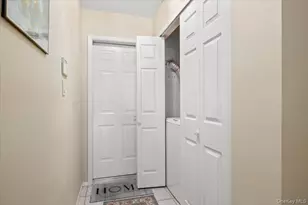 193 Gothic Cir, Manorville, NY 11949 - Photo 14