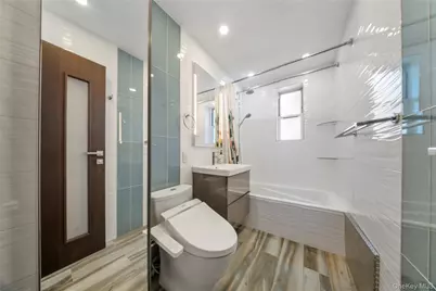 1865 211 Th Street #5E, Bayside, NY 11360 - Photo 22