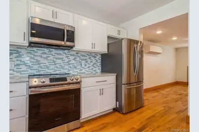 98 Albany Street, Poughkeepsie, NY 12601 - Photo 18