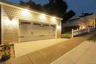 98 Albany St, Poughkeepsie, NY 12601 - Photo 14