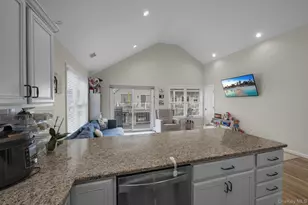 77 New Hampshire St, Long Beach, NY 11561 - Photo 8