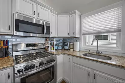 77 New Hampshire Street, Long Beach, NY 11561 - Photo 6