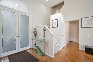 9 Peacock Path, East Quogue, NY 11942 - Photo 4