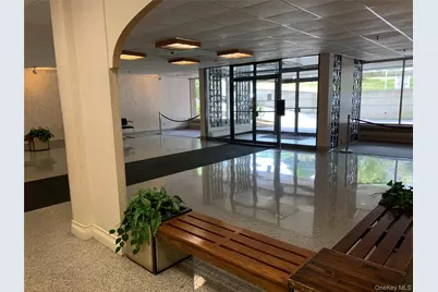 377 N Broadway #717, Yonkers, NY 10701 - Photo 2