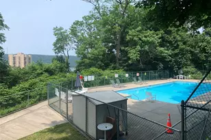 377 N Broadway, Yonkers, NY 10701 - Photo 12