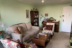 377 N Broadway, Yonkers, NY 10701 - Photo 4