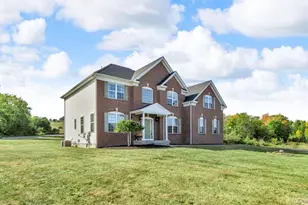 59 Luthien Forest Rd, Rock Tavern, NY 12553 - Photo 2