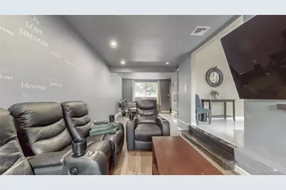 62 Summit Street, Hicksville, NY 11801 - Photo 16