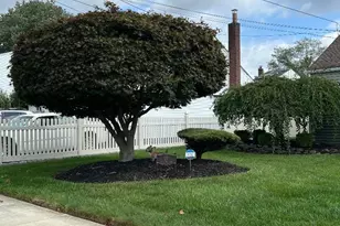 27 Taca Blvd, Deer Park, NY 11729 - Photo 18