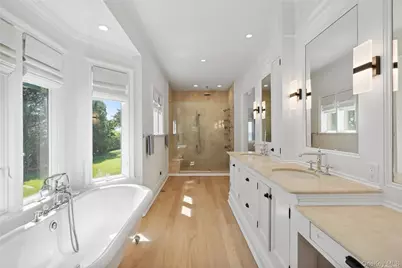 2100 Park Avenue, Mattituck, NY 11952 - Photo 14
