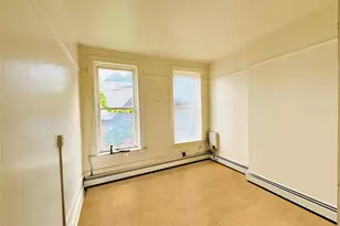 298 Liberty St, Newburgh, NY 12550 - Photo 10