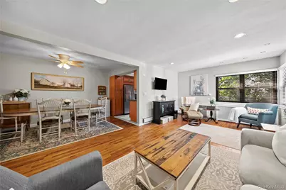 1195 East Broadway #L23, Hewlett, NY 11557 - Photo 4