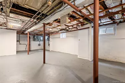 8921 Aubrey Avenue, Glendale, NY 11385 - Photo 30