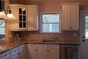 28 Carley Ave, Huntington, NY 11743 - Photo 6