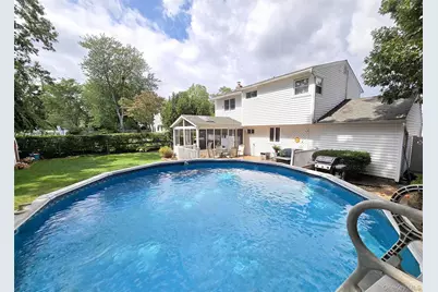 8 Corvette Road, Selden, NY 11784 - Photo 20