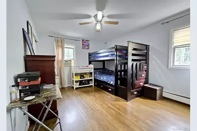 10 Hyde Lane, Coram, NY 11727 - Photo 12