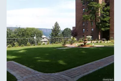 632 Warburton #6K, Yonkers, NY 10701 - Photo 14