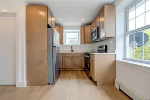 1056 E 215th St, Bronx, NY 10469 - Photo 28