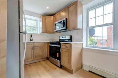 1056 E 215th Street, Bronx, NY 10469 - Photo 30