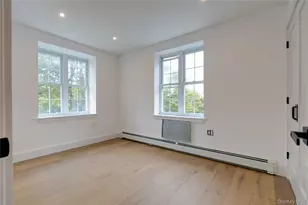 1056 E 215th St, Bronx, NY 10469 - Photo 16