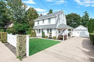 205 Schenck Ave, Westbury, NY 11590 - Photo 2