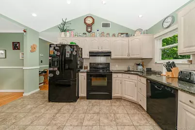 3663 Roanoke Street, Seaford, NY 11783 - Photo 10