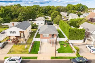 3663 Roanoke St, Seaford, NY 11783 - Photo 28