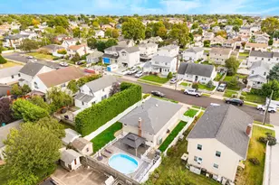 3663 Roanoke St, Seaford, NY 11783 - Photo 32