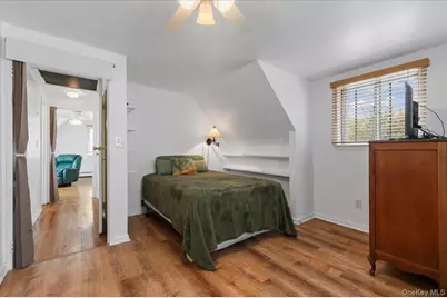 126 Carnegie Avenue, Elmont, NY 11003 - Photo 24