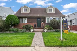 126 Carnegie Ave, Elmont, NY 11003 - Photo 2