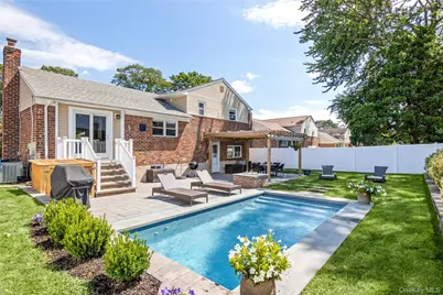 7 Driftwood Drive, Glen Cove, NY 11542 - Photo 38