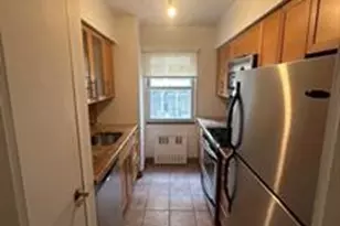 100 W 57th St, New York, NY 10019 - Photo 2