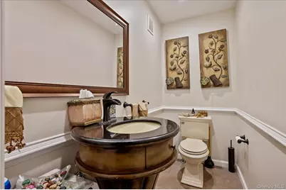 1361 E Boxwood Drive E, Hewlett, NY 11557 - Photo 26