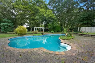 6 13th St, Selden, NY 11784 - Photo 4