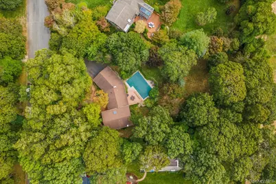 1425 Laurelwood Drive, Laurel, NY 11948 - Photo 8