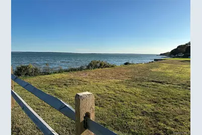 1425 Laurelwood Drive, Laurel, NY 11948 - Photo 40