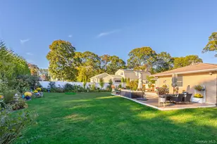 10 S Old Neck Rd, Center Moriches, NY 11934 - Photo 34