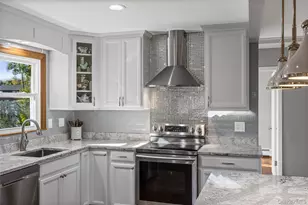 10 S Old Neck Rd, Center Moriches, NY 11934 - Photo 10