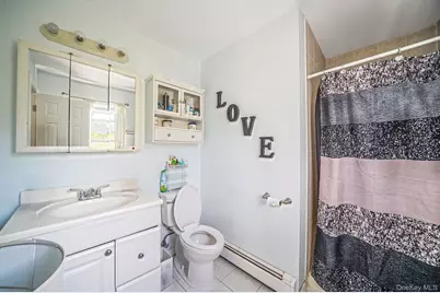 35 Maple Avenue, Bellport, NY 11713 - Photo 20