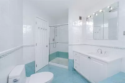 14 Ragazzi Ln, New York, NY 10305 - Photo 24