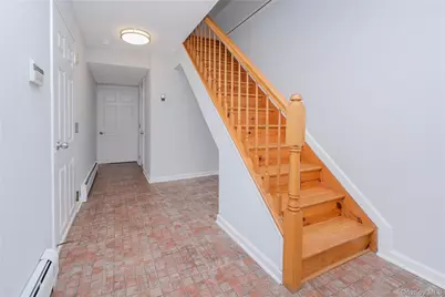 14 Ragazzi Ln, New York, NY 10305 - Photo 12