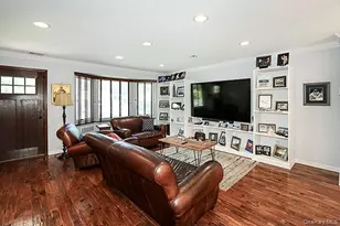 15 Hedgerow Ln, Commack, NY 11725 - Photo 4