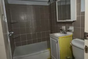 1332 Metropolitan Ave, Bronx, NY 10462 - Photo 10