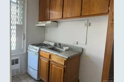 1332 Metropolitan Avenue #6A, Bronx, NY 10462 - Photo 8