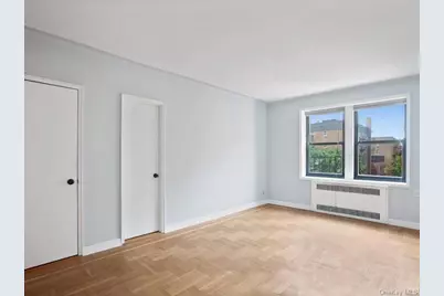 96-11 65 Road #402, Rego Park, NY 11374 - Photo 4