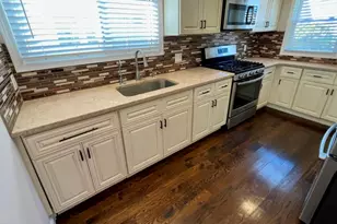 5 Lawrence Ave, Lynbrook, NY 11563 - Photo 6