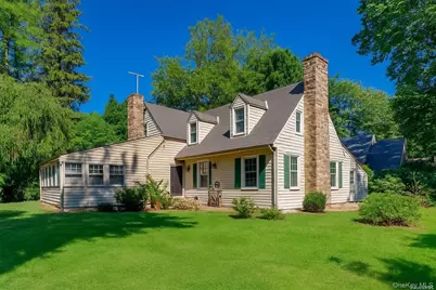 16 Ascot Ridge Road, Great Neck, NY 11021 - Photo 1