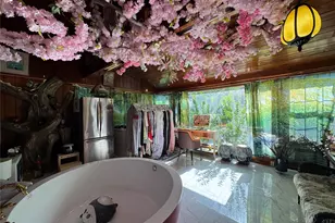 16 Ascot Ridge Rd, Great Neck, NY 11021 - Photo 18